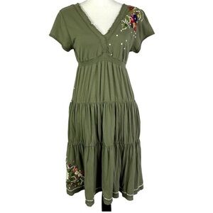 Johnny Was Green Embroidered Tiered Midi Dress, size medium